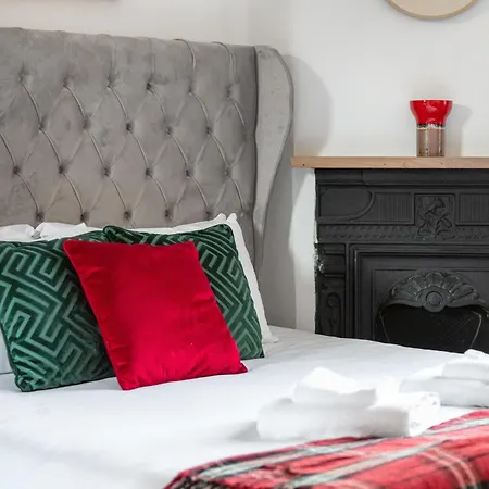Gorgeous One Bed Aircon Apt In The Heart Of Central Лондон Экстерьер фото
