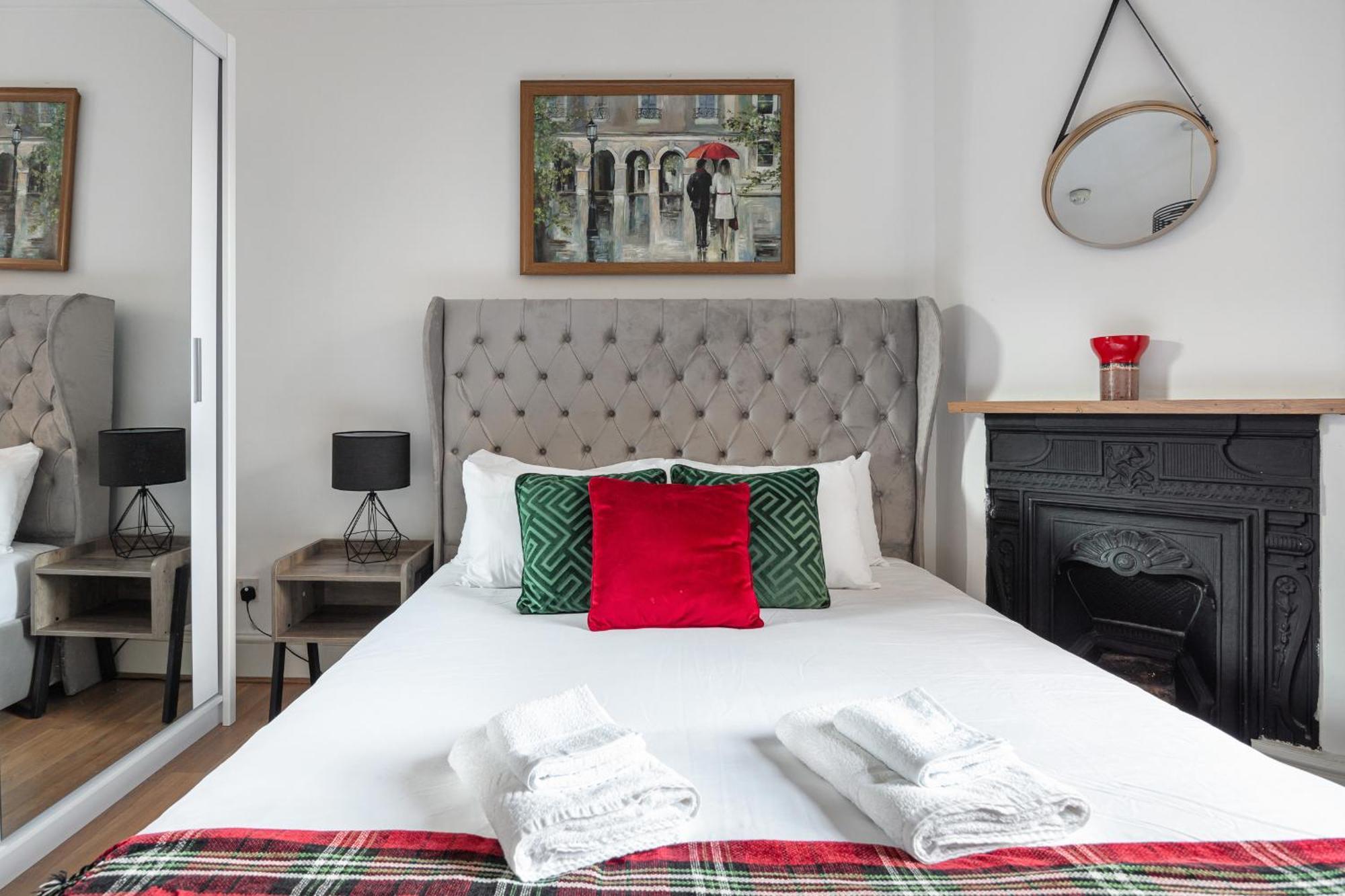 Gorgeous One Bed Aircon In The Heart Of Апартаменты
