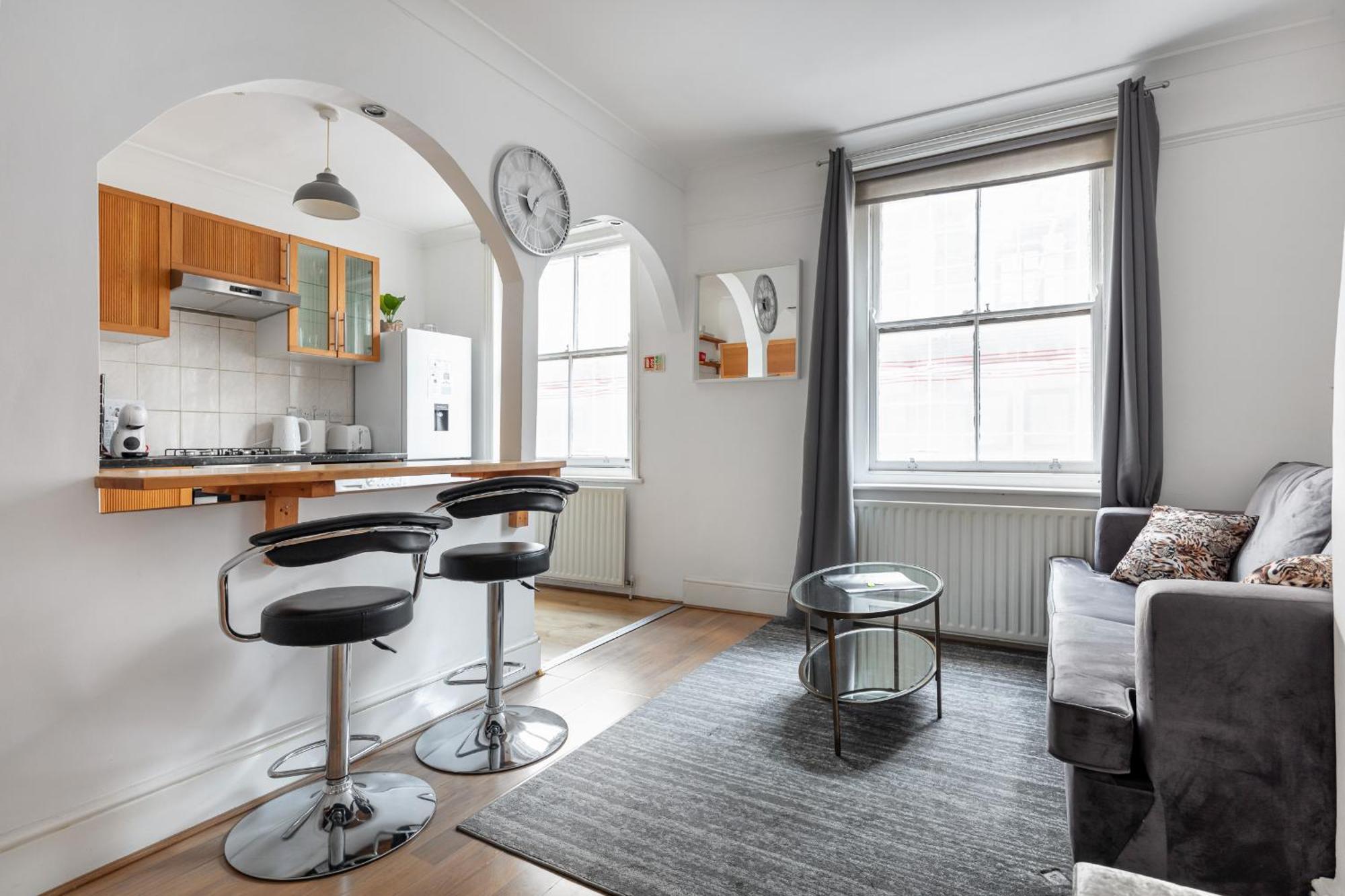 Gorgeous One Bed Aircon In The Heart Of Апартаменты