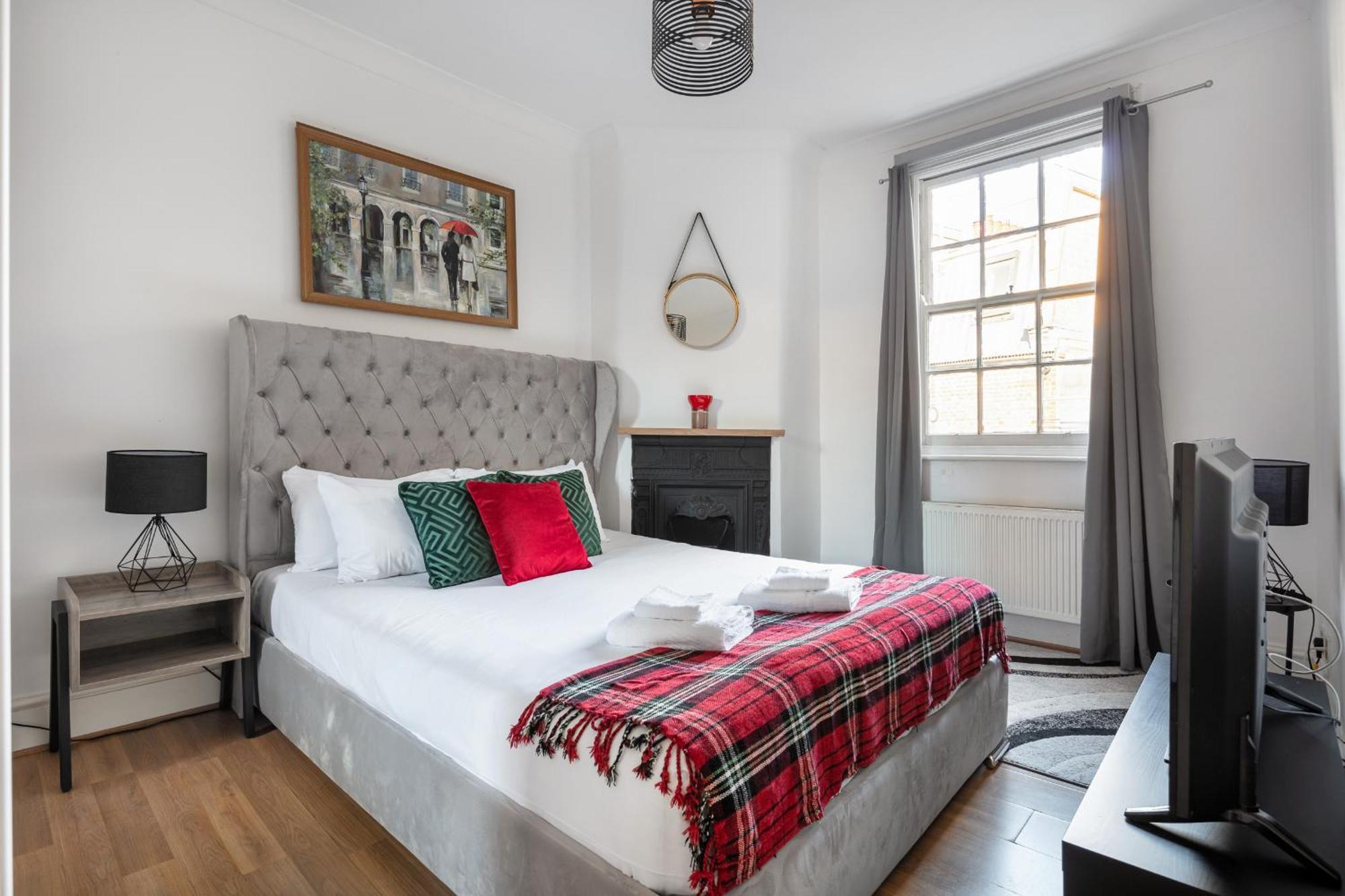 Апартаменты Gorgeous One Bed Aircon In The Heart Of