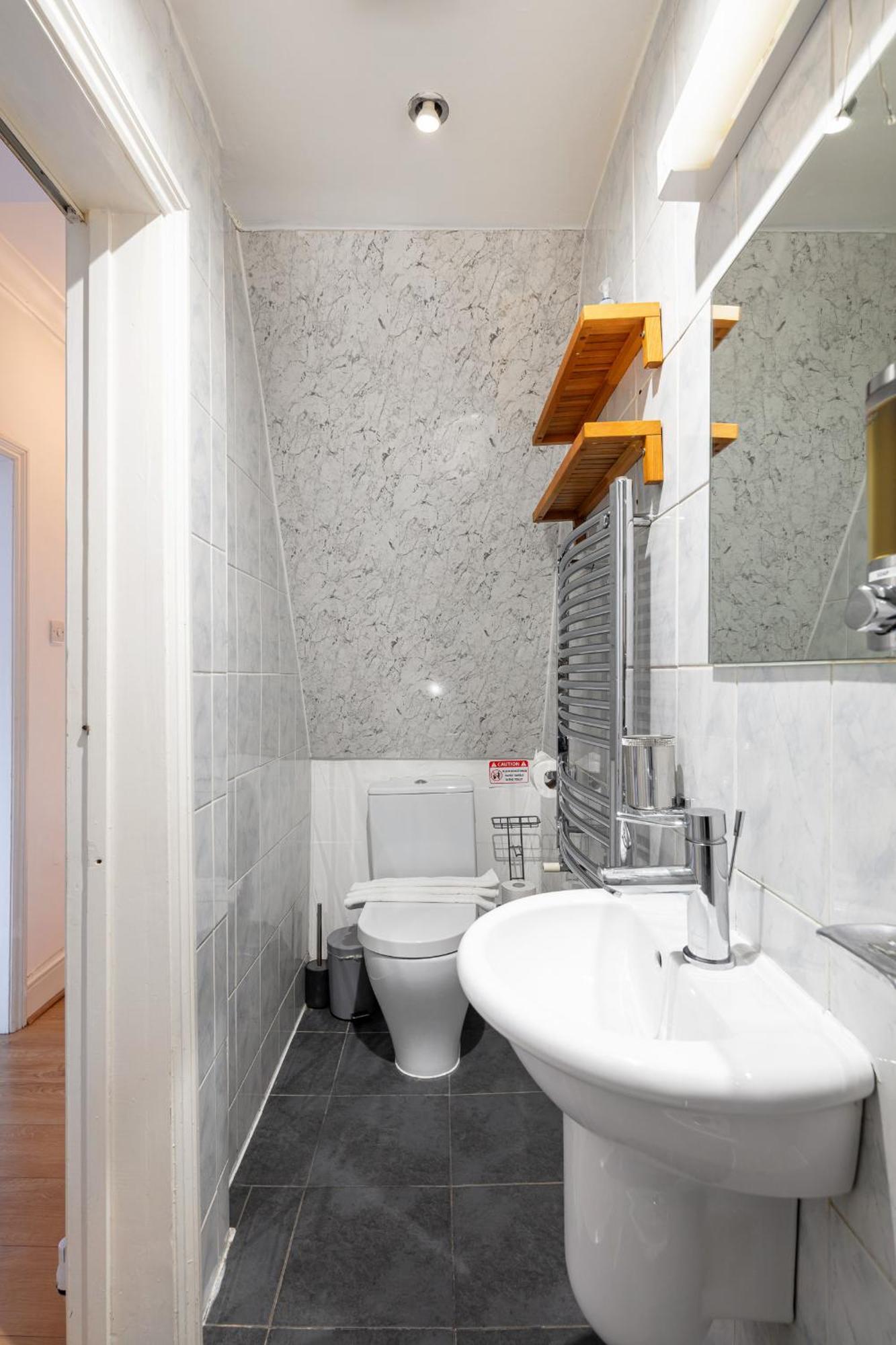 Gorgeous One Bed Aircon In The Heart Of Appartement Londres